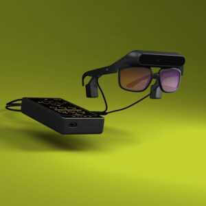 Asistente virtual NIIRA explicando el entorno con inteligencia artificial