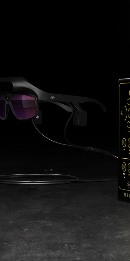 Dispositivo NIIRA con unidad de procesamiento conectada, solución inteligente de percepción espacial para personas con discapacidad visual