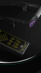 Detalle de NIIRA con sistema de audio por conducción ósea y diseño ergonómico